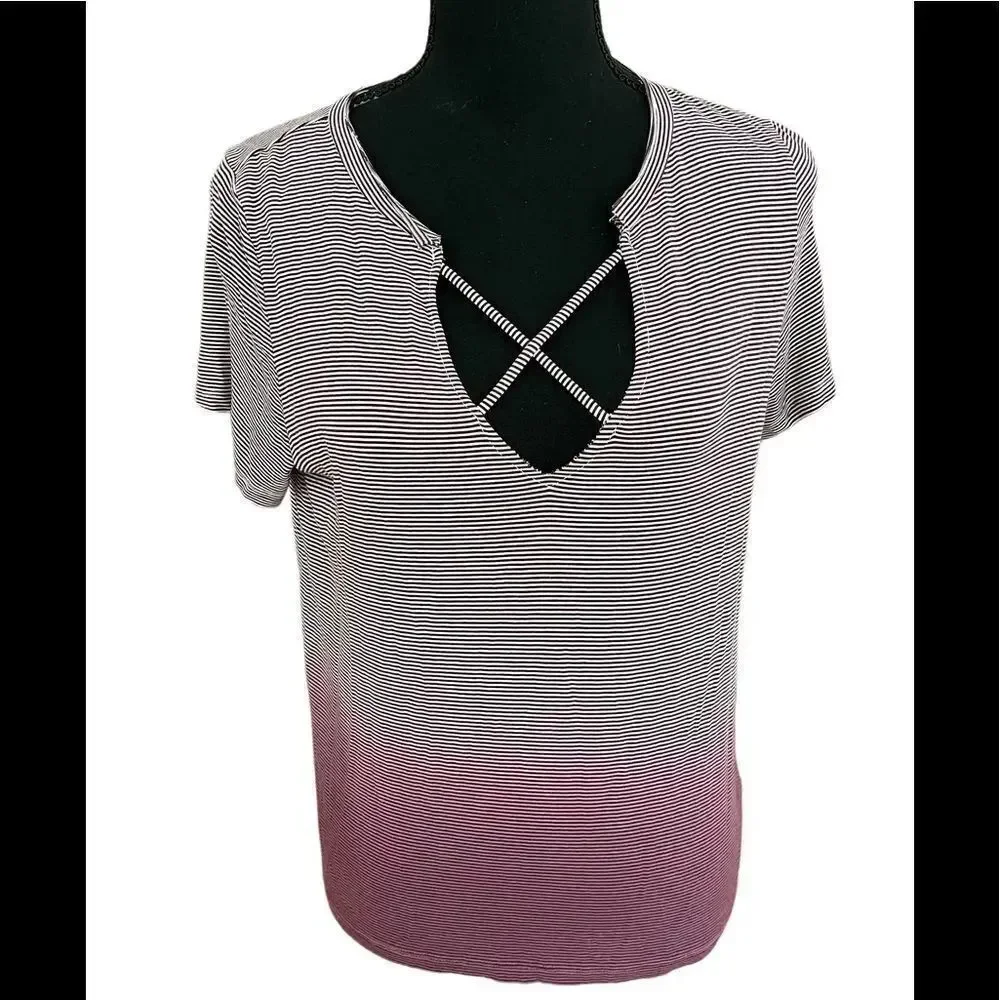 American Eagle Outfitters criss cross neckline ombré tee, size S